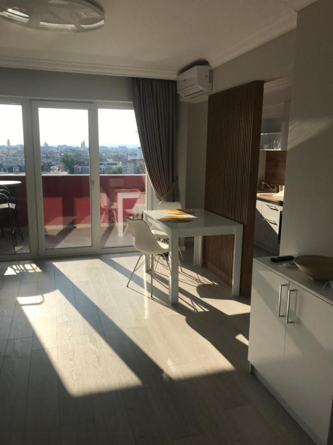 Modern Studio Орадя Экстерьер фото